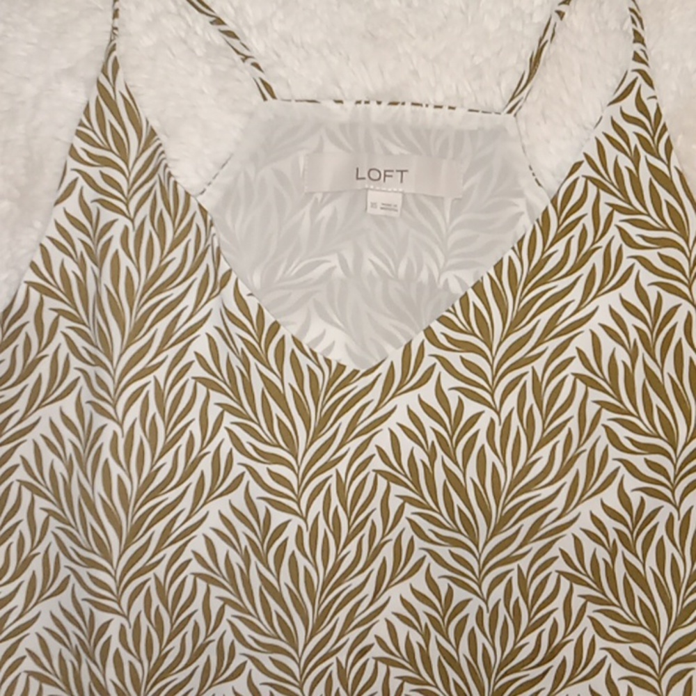 LOFT spaghetti strap Blouse with leaf like print. Size XS
